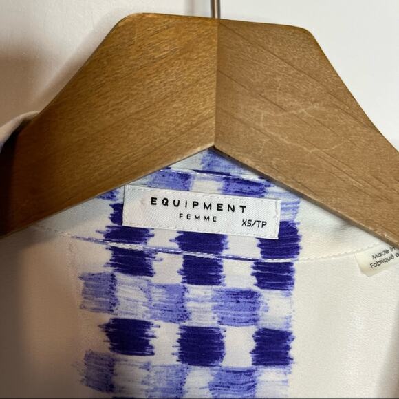 Equipment Femme Mika Blue Check Patterned 100% Silk Sleeveless Button Up Size XS - Picture 3 of 6